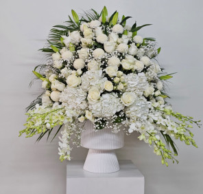 Luxury White Flowers