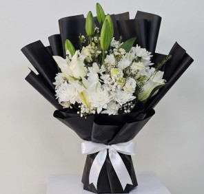 Condolence Black Bouquet