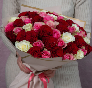 51 red pink white roses