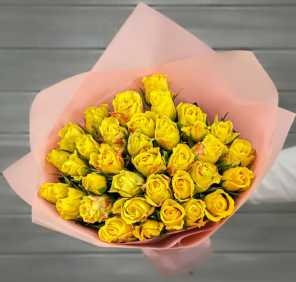 35 Yellow Roses Bouquet