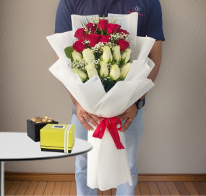 red white roses Patchi