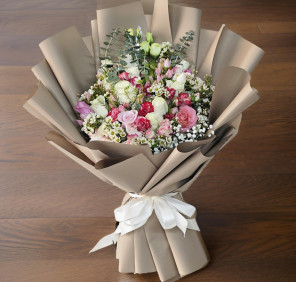 pink white flowers Dubai