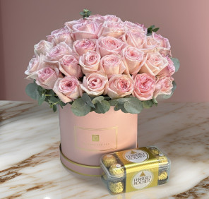 pink roses & chocolates