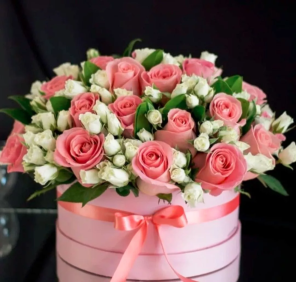 women’s day roses box