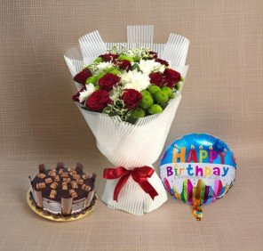 bouquet and cake