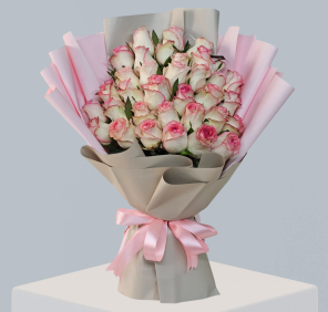 double color roses bouquet