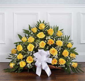 25 YELLOW ROSES BASKET