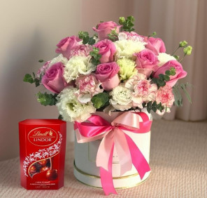 fresh flowers chocolates box