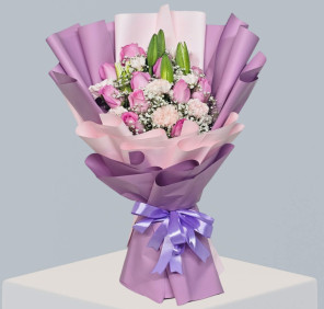 Pink Flowers Bouquet Dubai