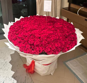 501 Roses Bouquet