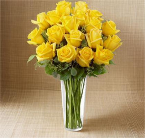 18 yellow roses