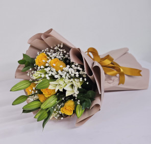 yellow roses bouquet