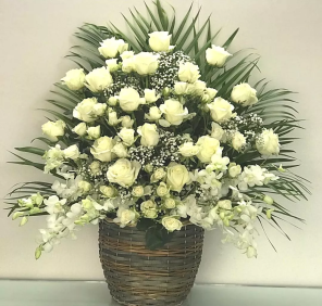 mix white flowers basket